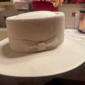 Elegant Cream Fedora Hat